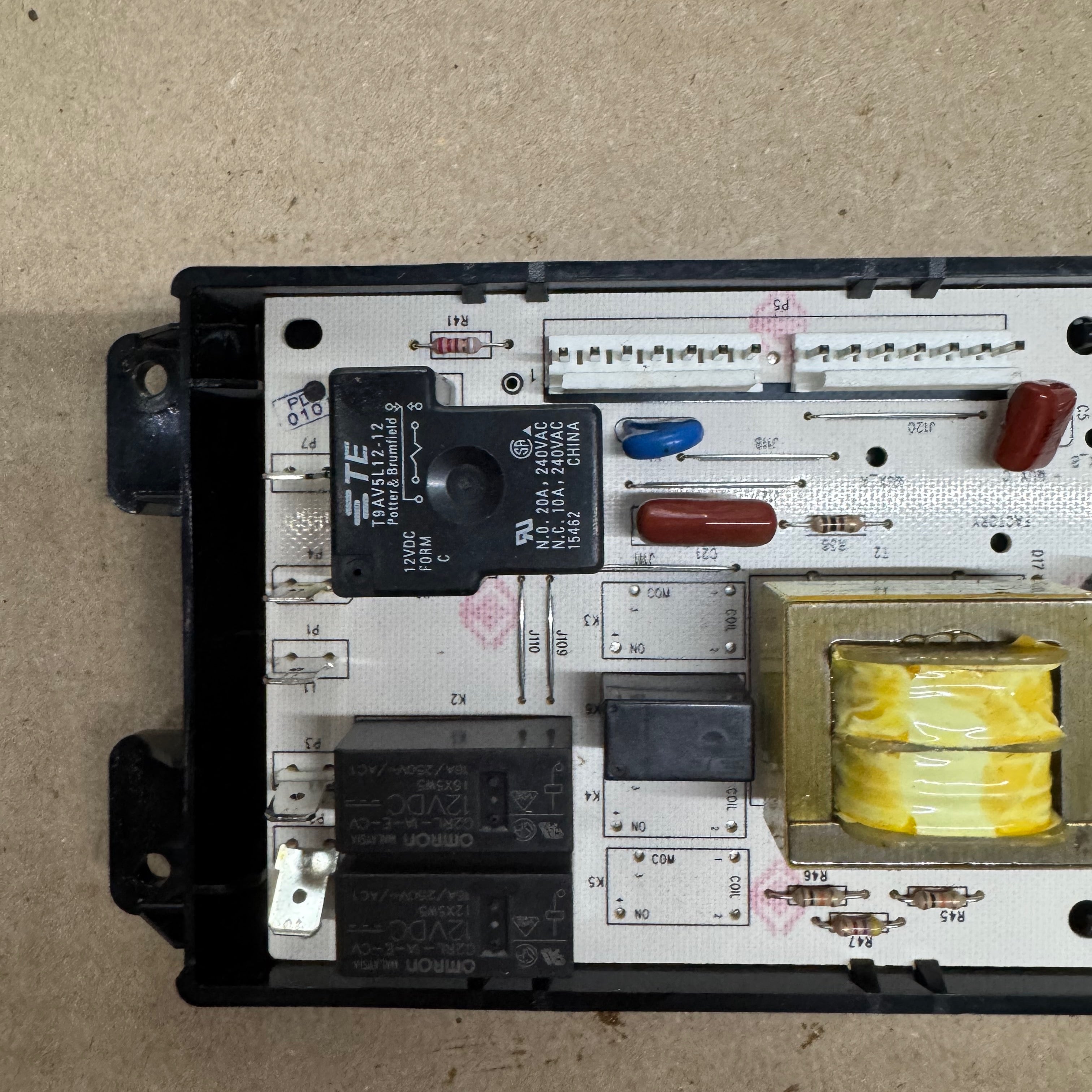 Frigidaire Range Oven Control Board (replaces 316557114) 5304511908 Frigidaire Range Oven Control Board (replaces 316557114) 5304511908